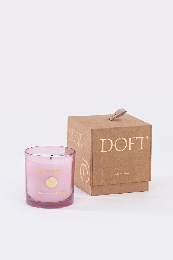 Lily Blossom Jar | Pink | Scented Candle | Bergamot, Jasmine, Peony
