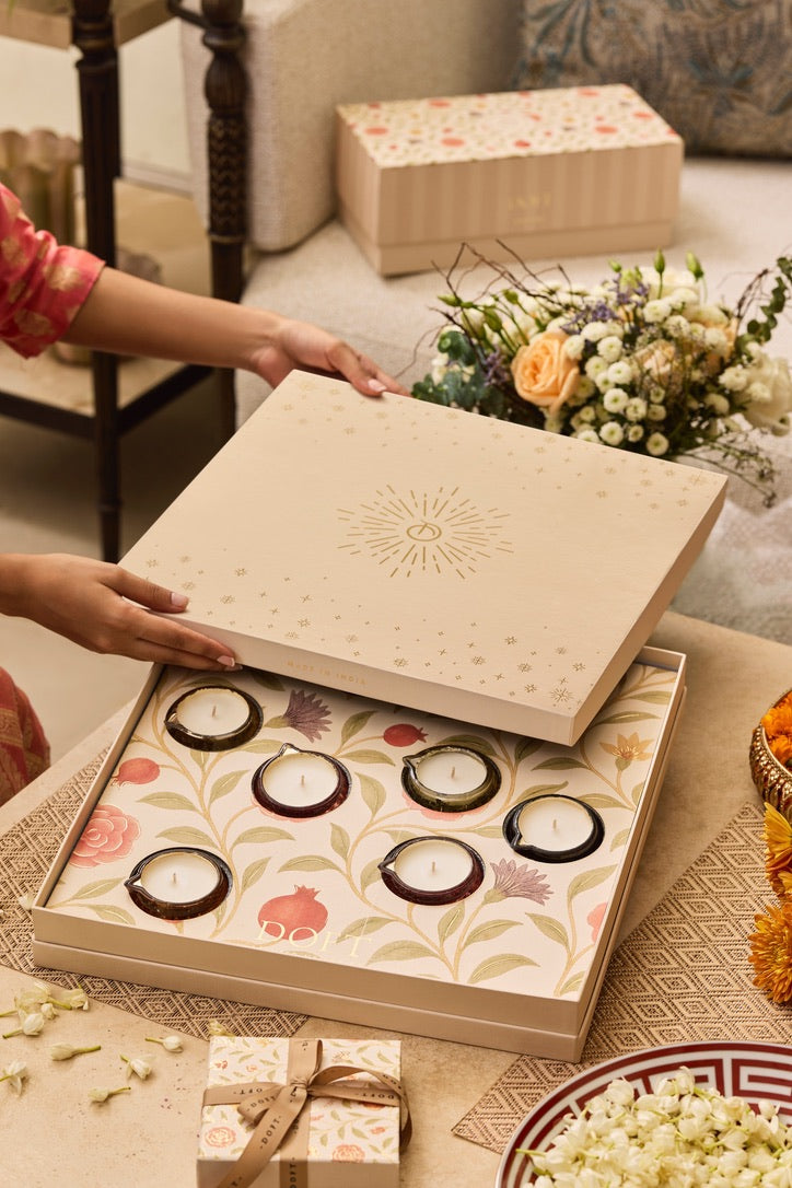 Aura Diya Set | Dewy Balsam | Set of 8