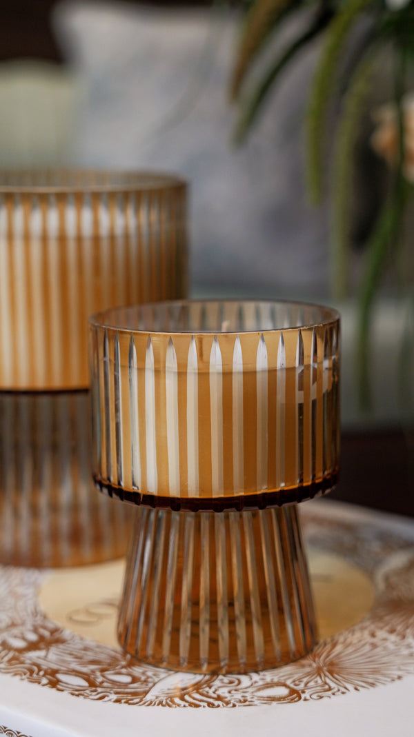 Luxe Vitara - Footed Candle | Gold | Dewy Balsam