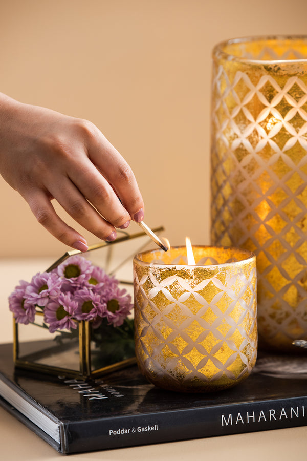 Gilded U-shaped Glass | Gold | Scented Candle