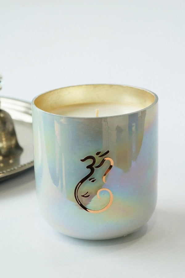 Om | Inaara Candle